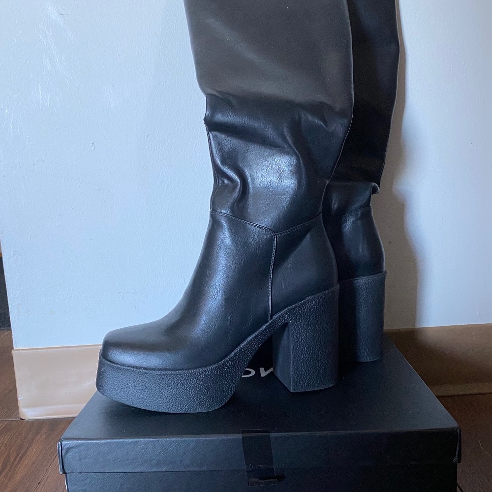 Slick Nicks Wide Calf Platform Knee-High Boots Size 8